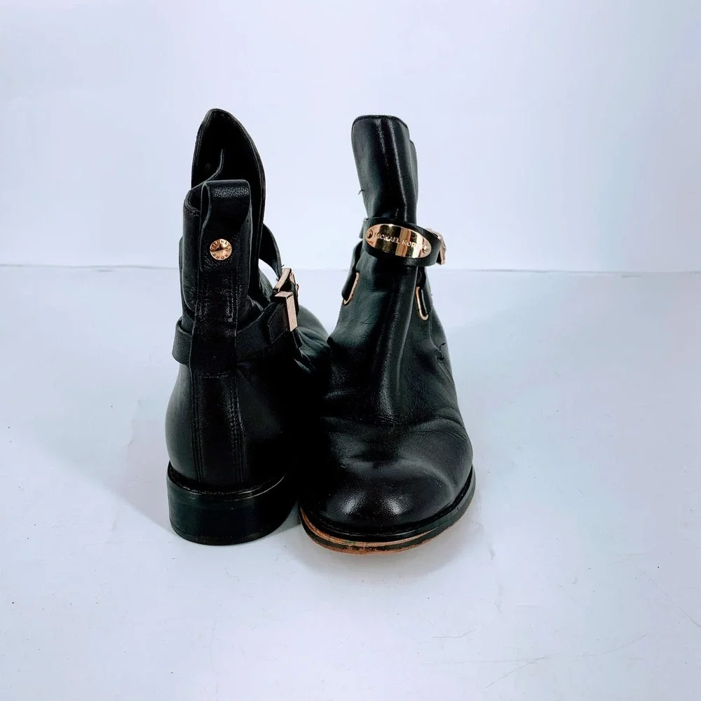 Michael Kors Womens Darcy Leather Gold Buckle Moto Ankle Boots Logo Plate SZ 8.5